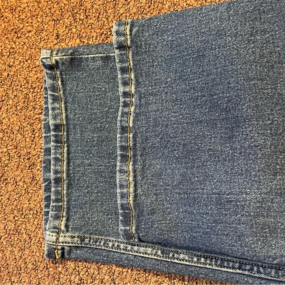 Levi’s men’s 505 medium wash blue jeans Size 38 x 30